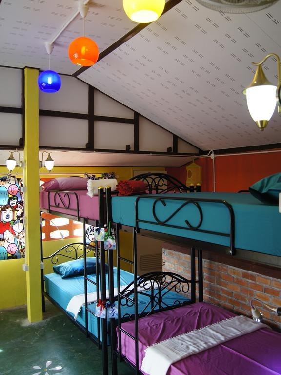 Dorm Des Fleurs Hostel Khao Lak Eksteriør bilde