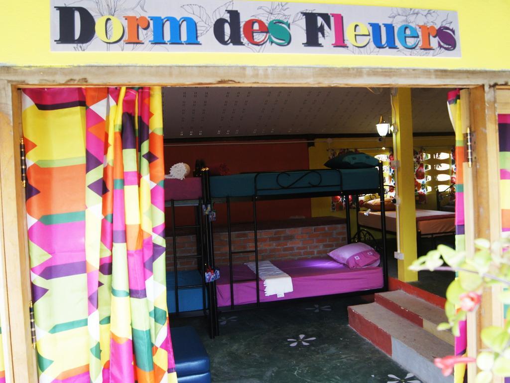 Dorm Des Fleurs Hostel Khao Lak Eksteriør bilde