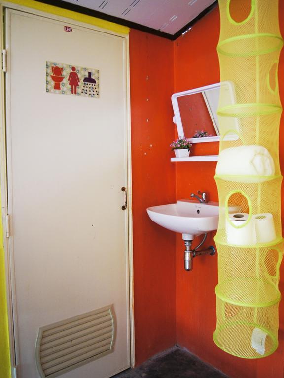 Dorm Des Fleurs Hostel Khao Lak Eksteriør bilde